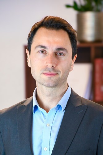 Dr. Arda Küçükgüven portrait